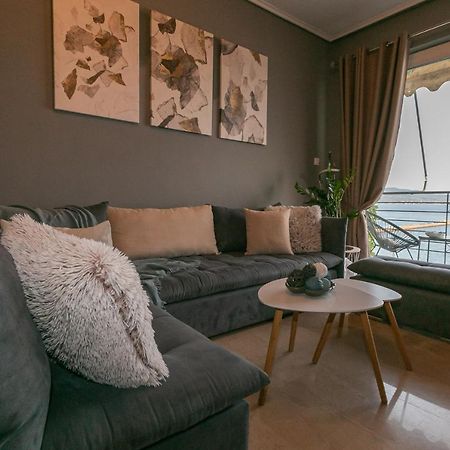 Seafront Kalamata Haven - Blue Luxury Suite المظهر الخارجي الصورة