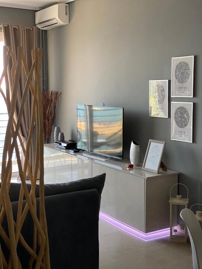 Seafront Kalamata Haven - Blue Luxury Suite المظهر الخارجي الصورة