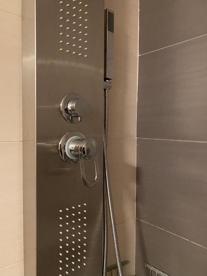 Seafront Kalamata Haven - Blue Luxury Suite المظهر الخارجي الصورة
